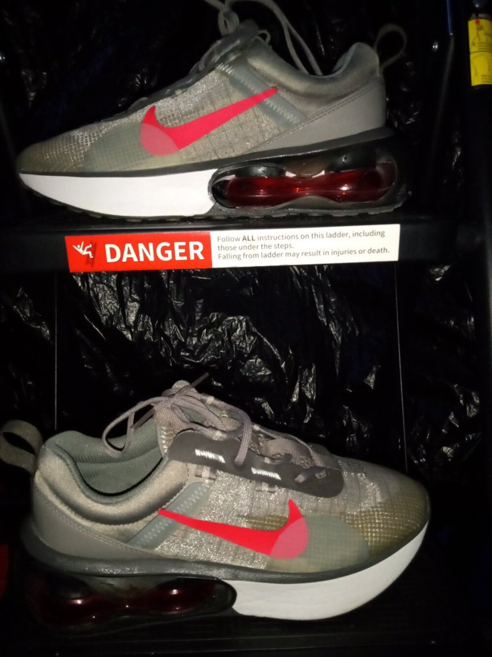 Nike Air Max 2021 Grey/Red 6.5Y